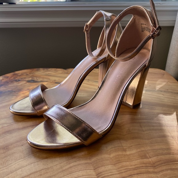 madden girl bella rose gold